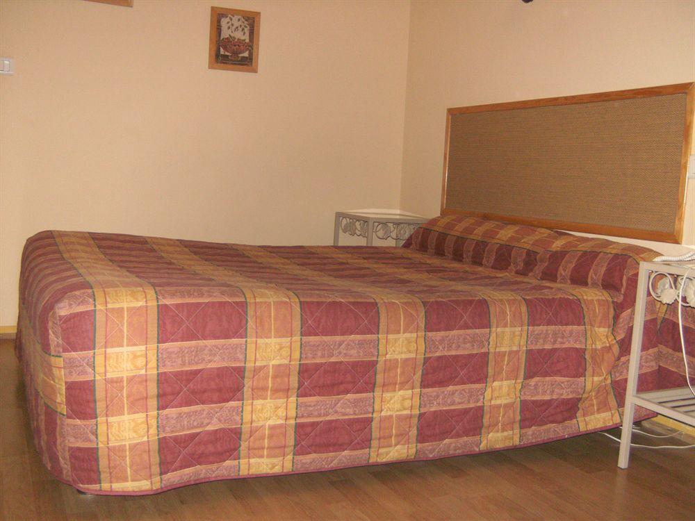 Hotel Concorde Macon Ngoại thất bức ảnh